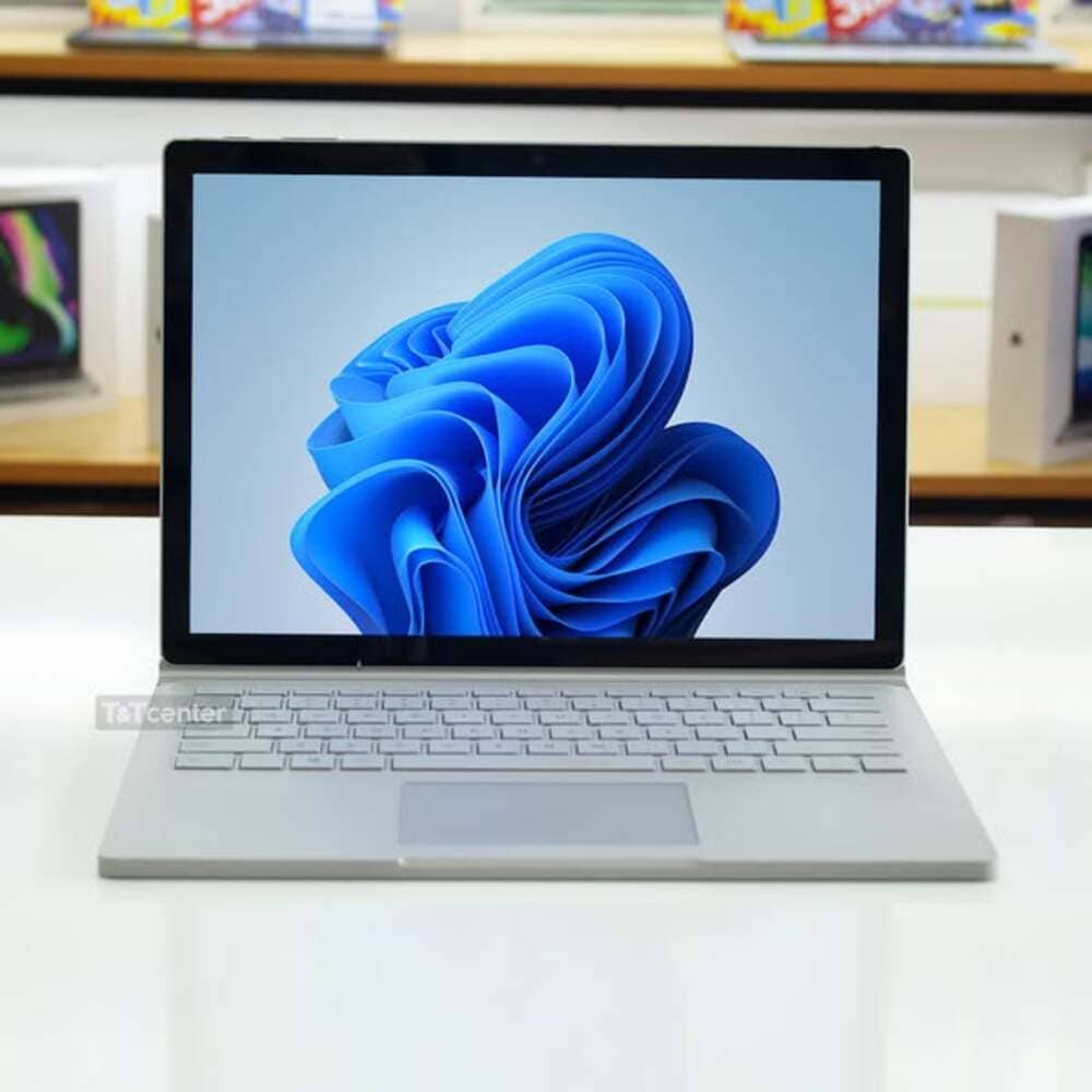 Microsoft Surface Book 2 | Core i5-8650U 8GB 256GB GTX 1050 13.5
